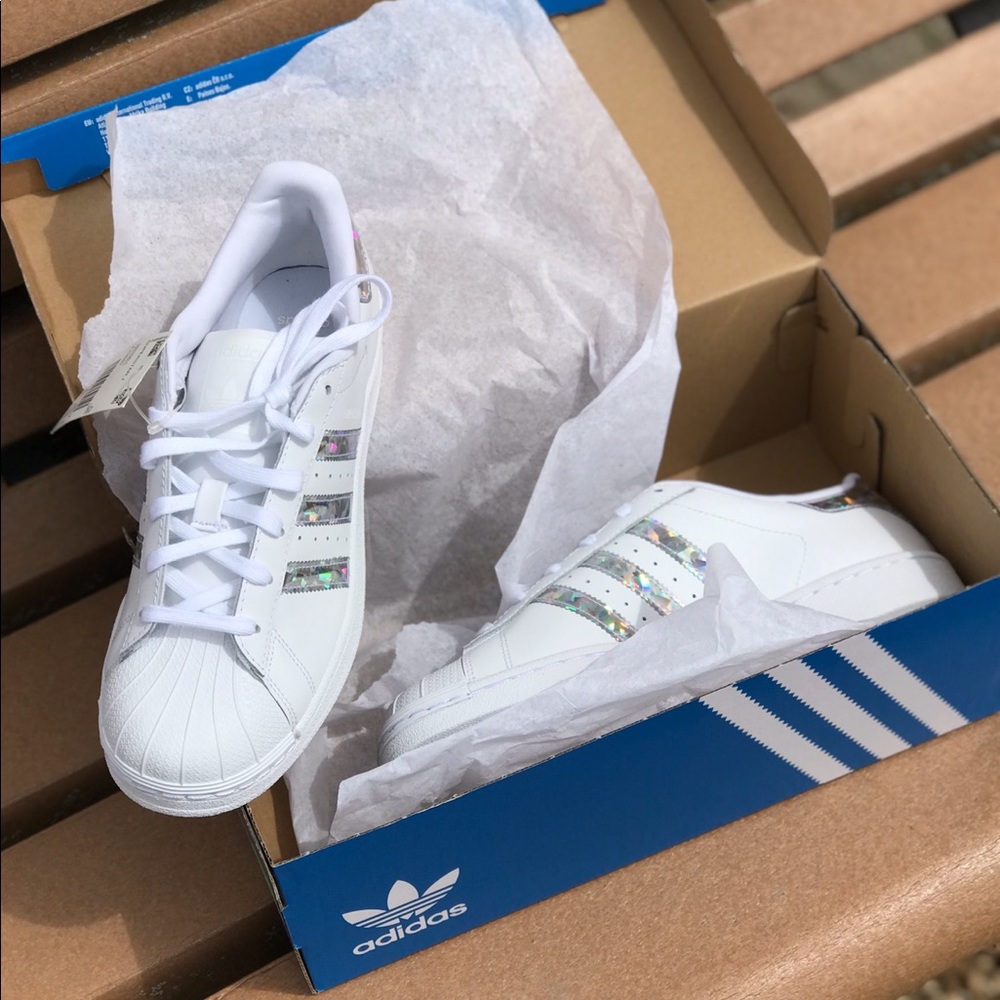 Last NWT HTF adidas Superstar Iridescent Silver 3S - Picture 3 of 8